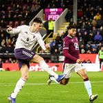 United vira partida, mas arrefece e cede empate ao Burnley na Premier League