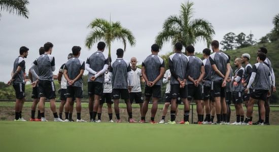 Elenco do Athletic durante treinamento no CT Magno dos Santos, em Santa Cruz de Minas, interior mineiro
