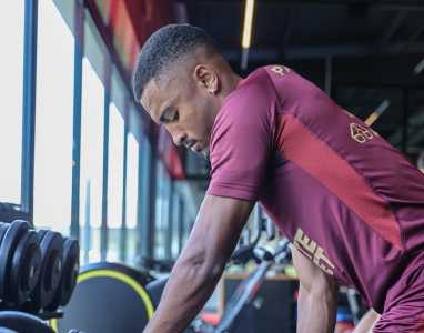 Leozinho, atacante do Athletico-PR