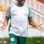 Após sofrer goleada para o Cruzeiro, clube mineiro demite treinador