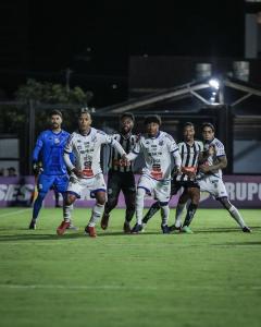 Equipes se enfrentaram na Arena Sicredi