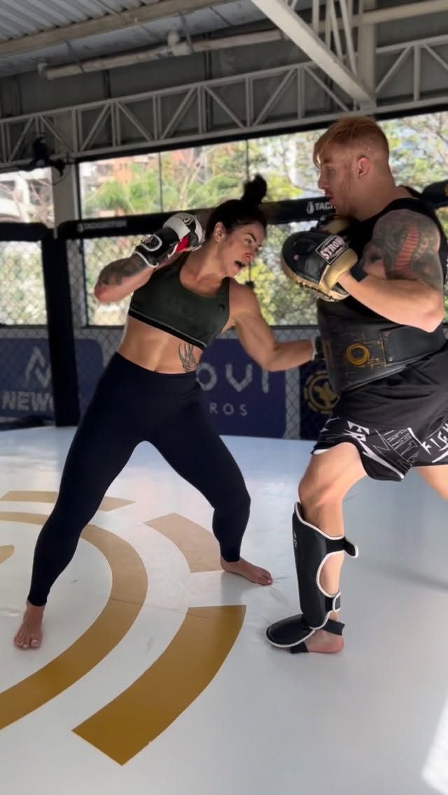 UFC: após disputa por cinturão cair, lutadora mineira pede para lutar com Amanda Nunes