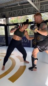 Norma Dumont, lutadora do UFC