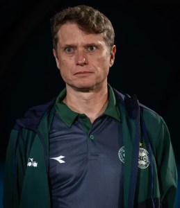Fernando Seabra, técnico do Coritiba