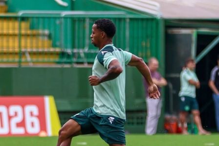 Ênio está na Chapecoense emprestado pelo Juventude