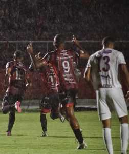 Pouso Alegre venceu o Itabirito com facilidade pela segunda rodada do Campeonato Mineiro