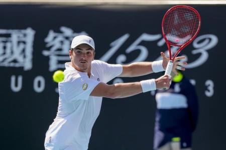 João Fonseca em ação no Australian Open