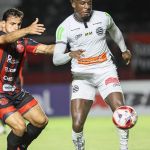 Com hat-trick de atacante, Athletic vence Pouso Alegre em jogo de sete gols no Mineiro