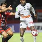 Com hat-trick de atacante, Athletic vence Pouso Alegre em jogo de sete gols no Mineiro