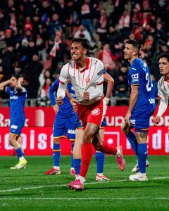 Vitor Reis celebra gol contra o Getafe