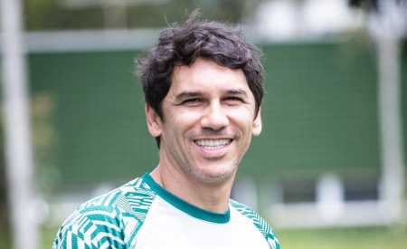 Técnico do Uberlândia, Lúcio Flávio treinou a equipe por quatro jogos no Campeonato Mineiro 2026