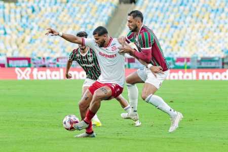 Bangu foi derrotado pelo Fluminense e se credenciou para a disputa da Taça Rio
