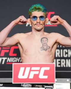 Melk Costa pode entrar no ranking peso-pena em caso de vitória contra Dan Ige, no UFC Houston