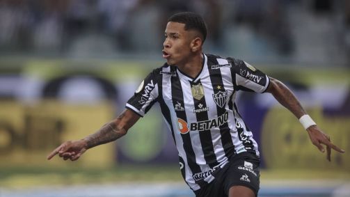 Savinho após fazer gol pelo Atlético em 2022