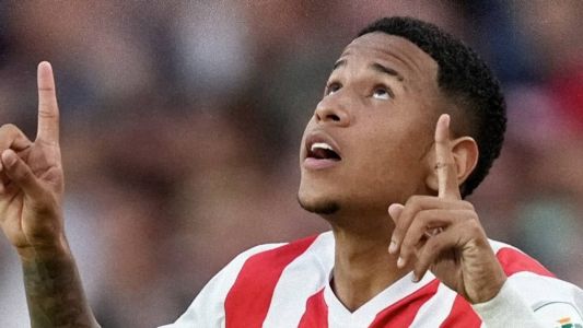 Savinho atuou pelo PSV Eindhoven, da Holanda, na temporada 2022/2023