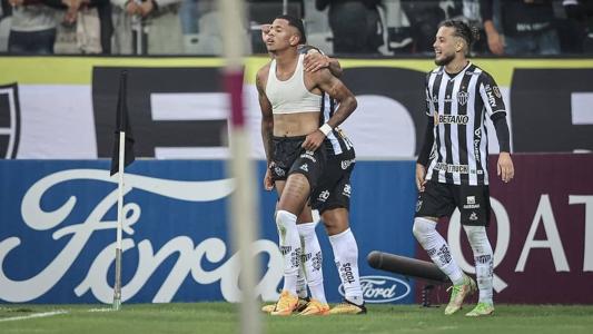 Savinho marcou dois gols com a camisa do Galo
