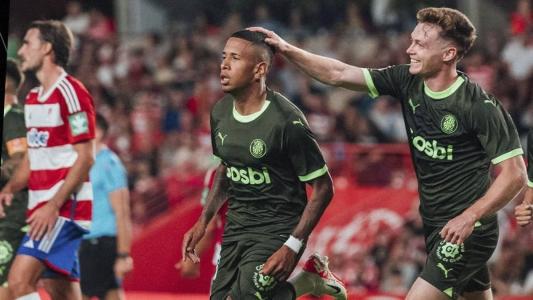 Savinho, meia-atacante do Girona, comemora gol na vitória por 4 a 2 sobre o Granada