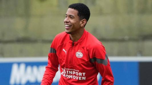 Savinho revelou que acompanha o Atlético mesmo da Holanda