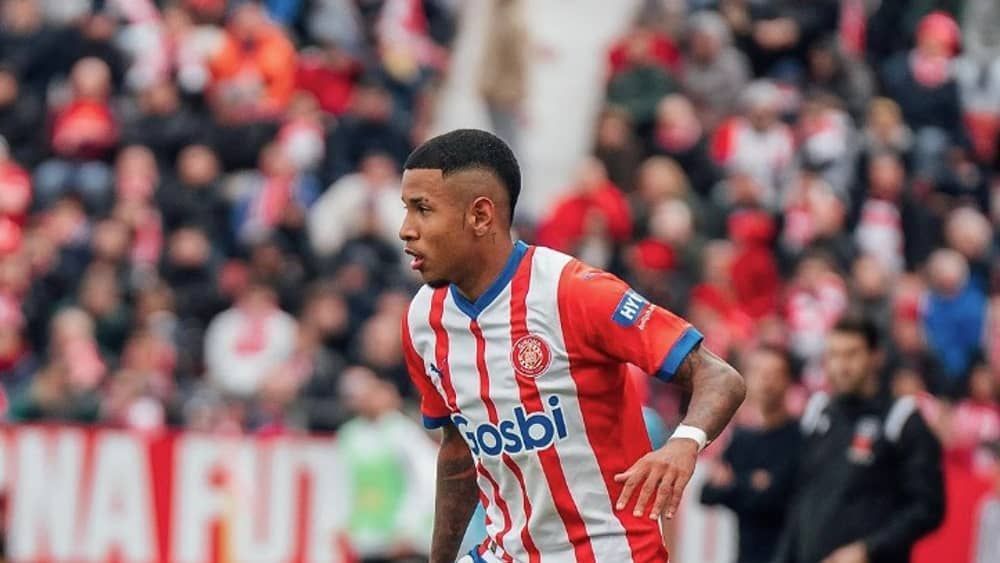 Savinho, ex-Atlético, tem golaço anulado por impedimento milimétrico; veja
