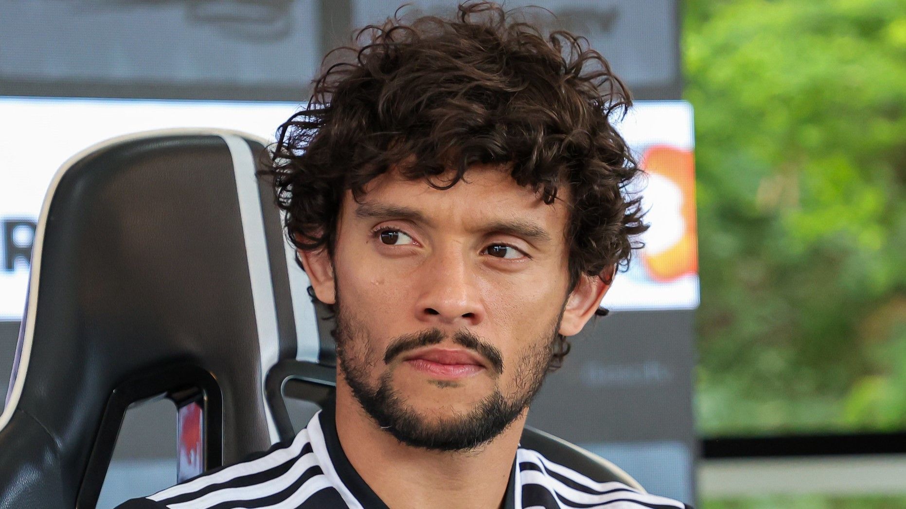 Scarpa, do Atlético, tem vitória na Justiça e consegue penhorar alto valor de Bigode