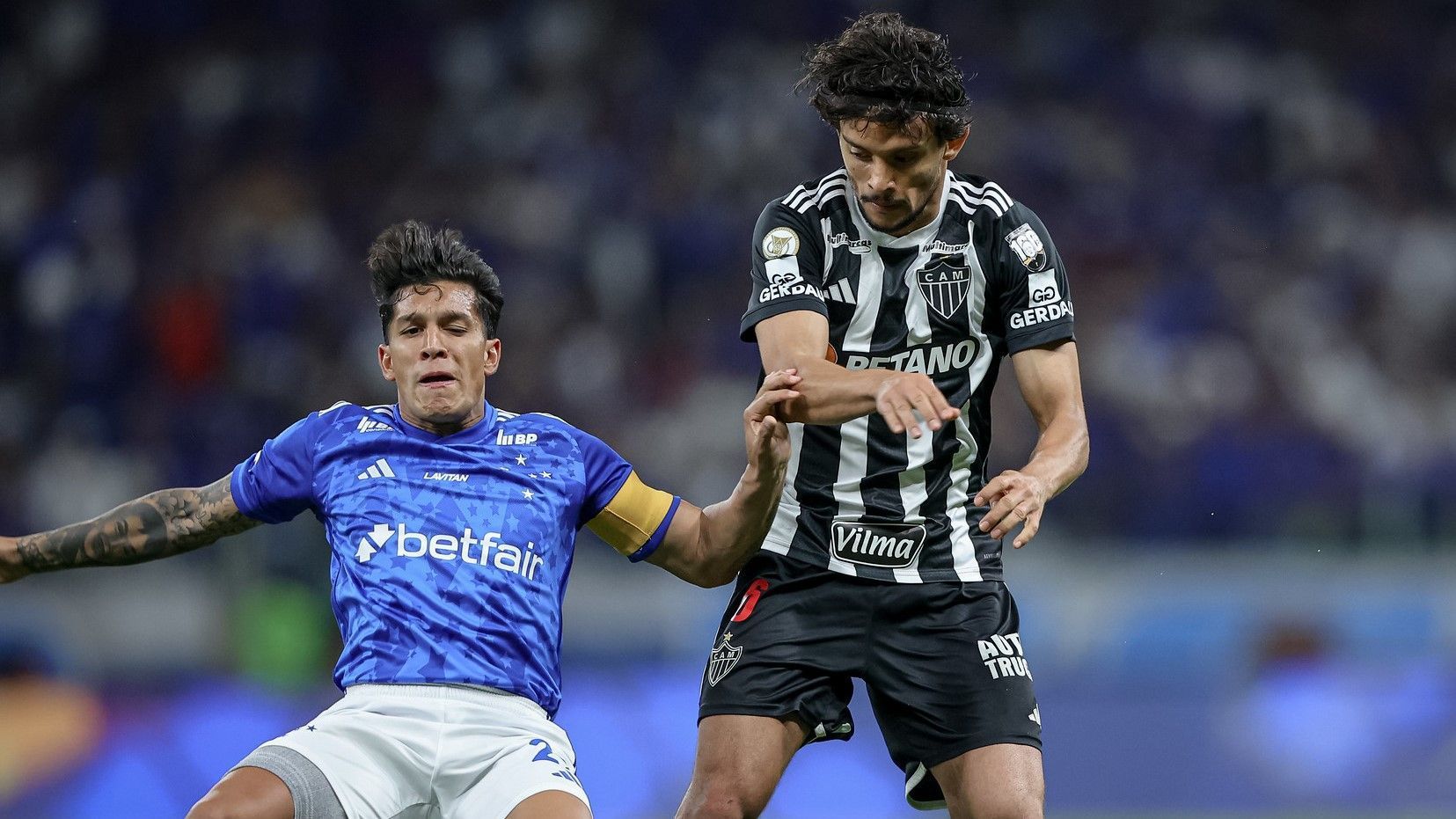 Scarpa, do Atlético, surpreende e elogia contratações do Cruzeiro: ‘Mandaram muito’