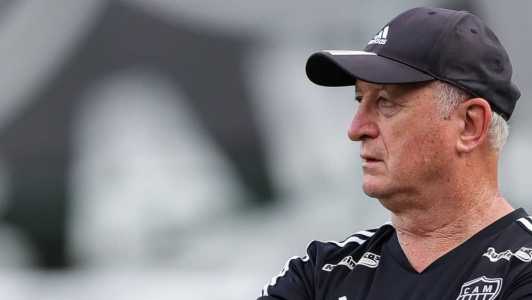 Scolari enfrentará o ex-clube no próximo domingo (26), na Arena MRV