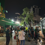 Torcida do Palmeiras comemora título brasileiro em frente ao Allianz Parque