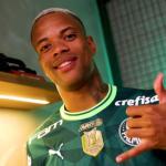 Caio Paulista muda nome no perfil do Instagram em chegada ao Palmeiras para provocar São Paulo