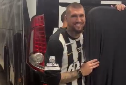 Lyanco fica 'sem voz' após virada do Atlético e revela ansiedade por retorno