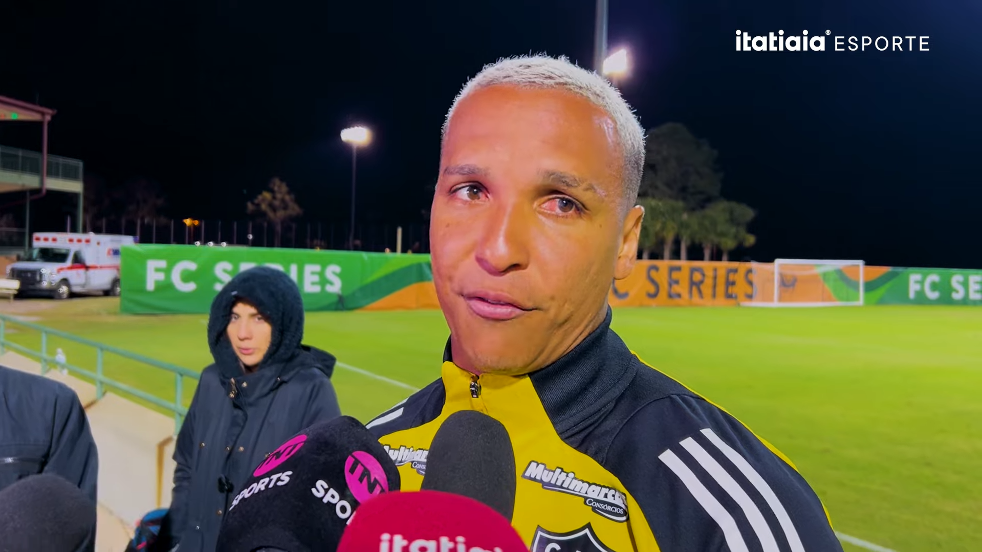 Deyverson comenta relação com Dudu, do Cruzeiro, cita rivalidade e valoriza Atlético