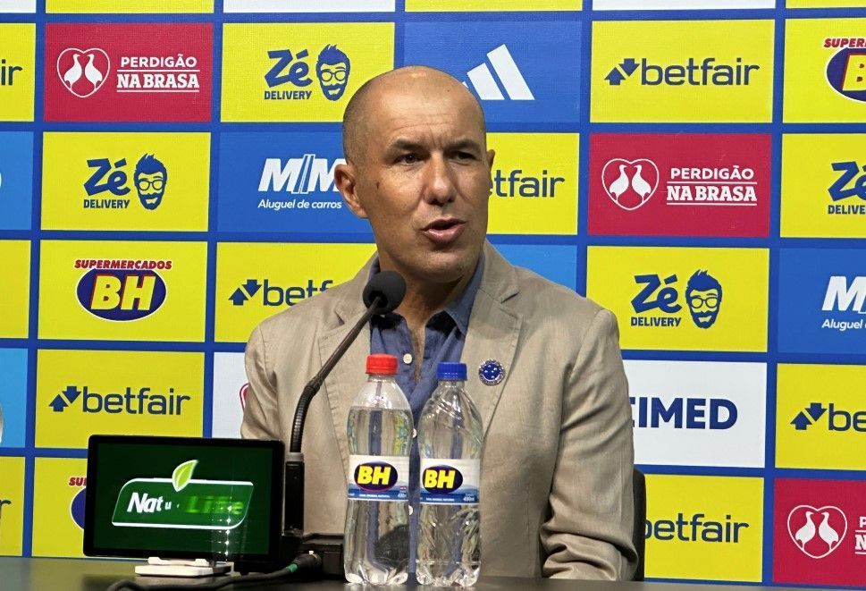 Jardim valoriza vitória em estreia do Cruzeiro no Brasileirão e cita mérito