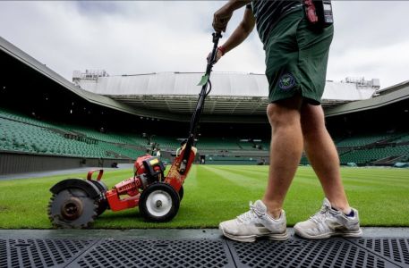 Preparativo de Wimbledon para as disputas em 2025