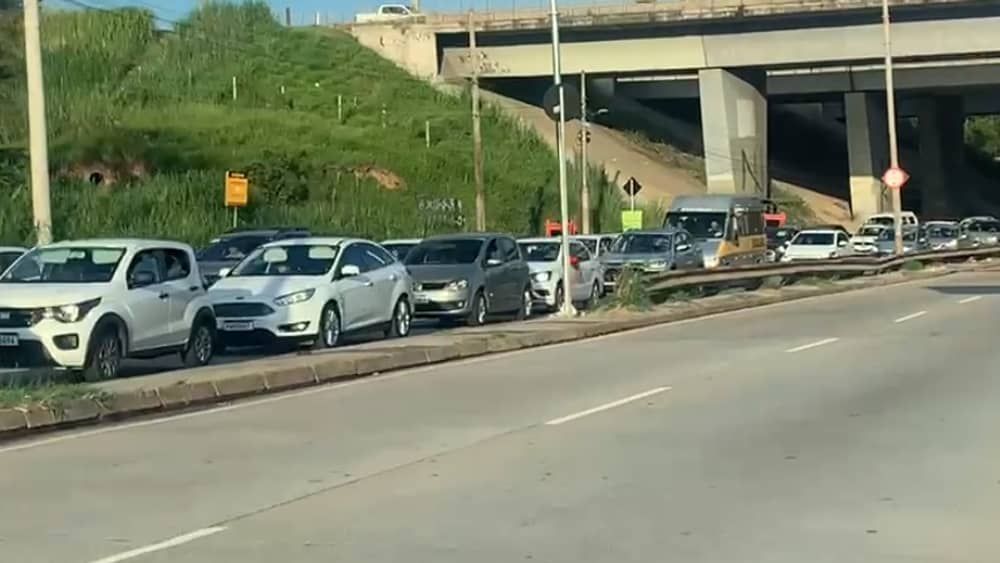 Vídeo: show de Paul McCartney deixa trânsito congestionado na Via Expressa em BH