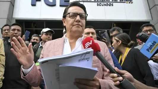 Policiais investigam quem está por trás do assassinato de Villavicencio