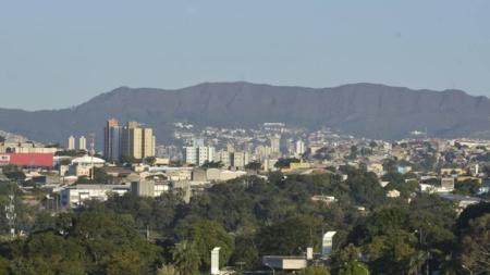 Em Belo Horizonte, termômetros devem ficar entre 22°C e 38°C, nesta segunda-feira (25)