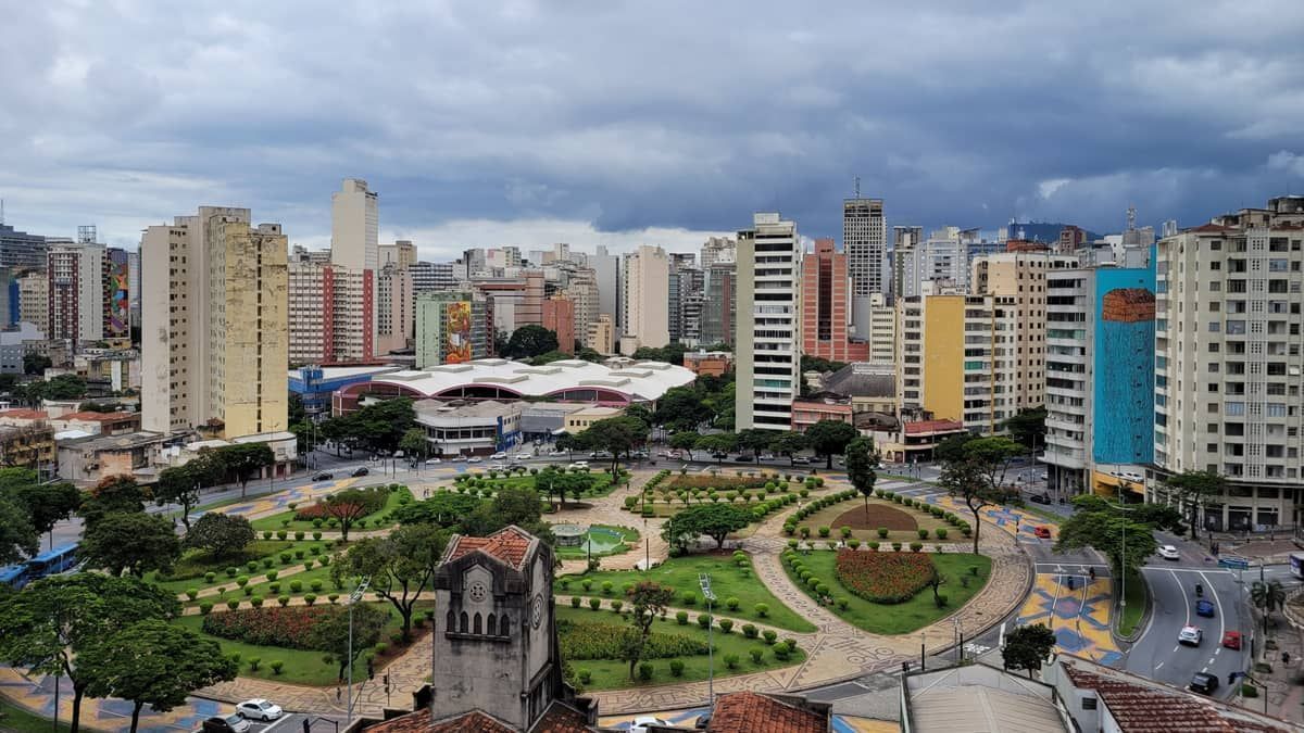 BH está sob alerta de chuva de até 50 milímetros até esta quinta-feira (5)