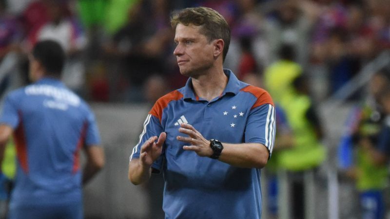 Técnico do Cruzeiro, Seabra tenta repetir feitos de antecessores contra o Atlético