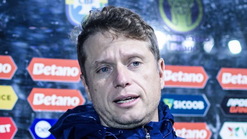 As opções de Seabra para montar a defesa do Cruzeiro contra o Corinthians