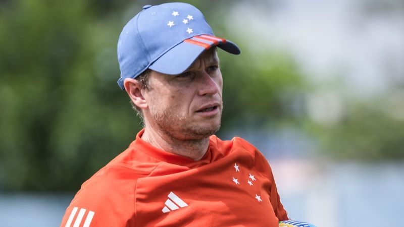 Cruzeiro terá retorno de volante para jogo contra o Vitória no Brasileiro