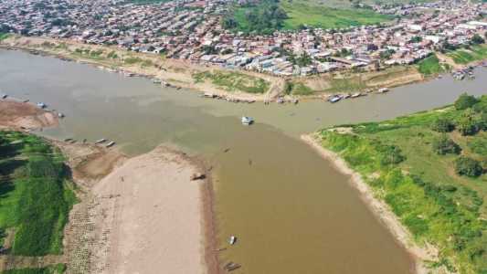 Seca pode impactar 60% do que é transportado no Rio Amazonas.