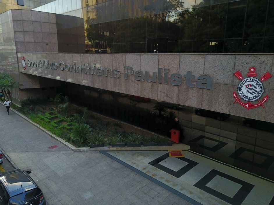 Corinthians se pronuncia após investigação ligar dirigentes ao PCC; confira