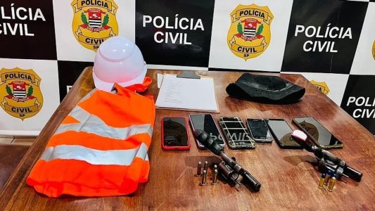 Segundo a polícia os caminhões roubados eram enviados ao Paraguai.