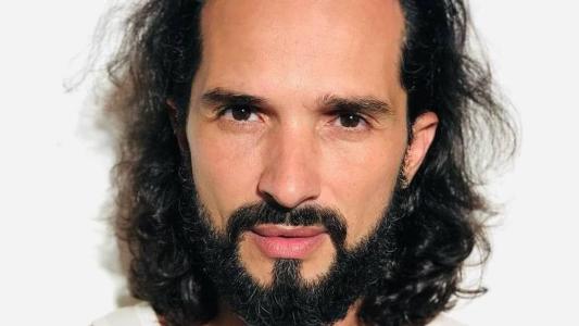 Segundo as investigações, a vítima foi dopada, asfixiada e estrangulada com um fio de telefone
