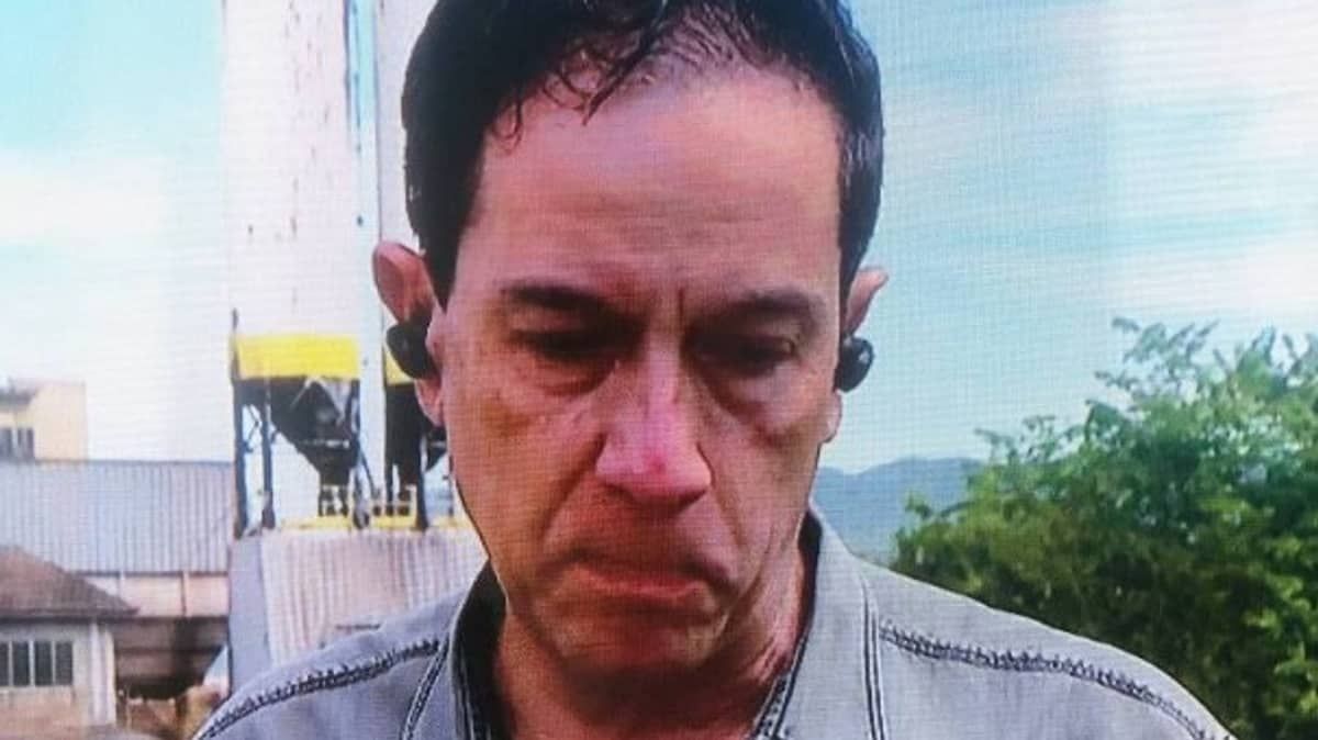 Repórter da Globo chora ao vivo ao denunciar comerciantes vendendo água a R$ 93: ' inacreditável'
