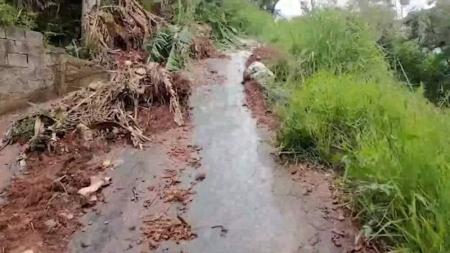 Segundo o morador, o problema persiste há nove meses