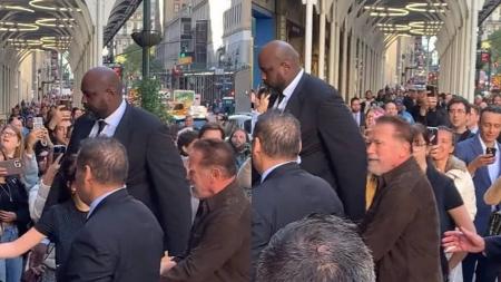 Segurança 'gigante' chama atenção nas redes sociais