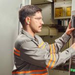 Muito além do roubo de dados: o perigo real dos hackers para a indústria