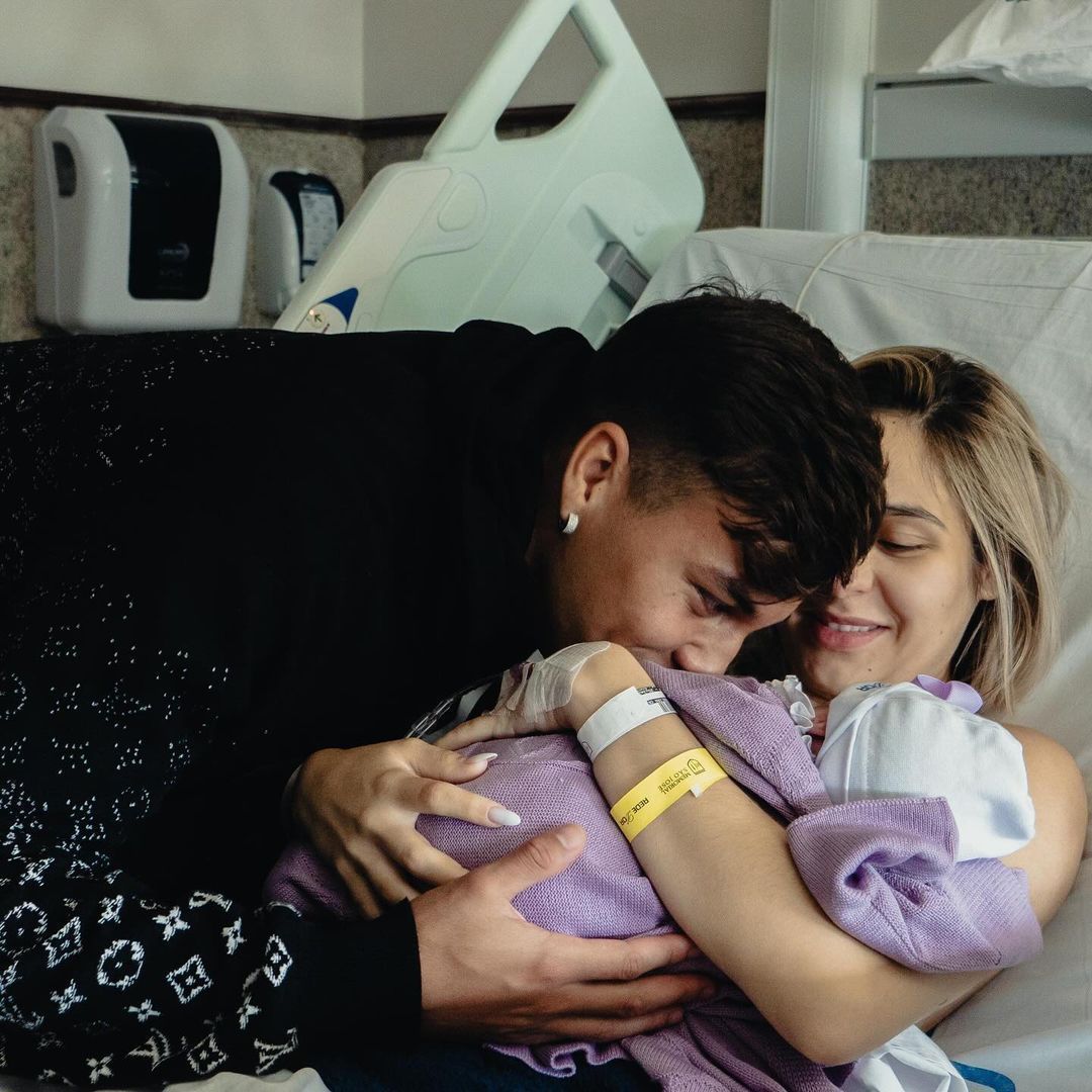Nasce filha de Kaio Jorge, reforço do Cruzeiro, e colegas do elenco reagem