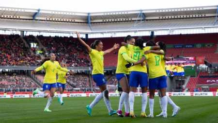 Seleção Brasileira Feminina de Futebol