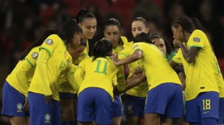 Seleção Feminina em amistoso contra o Chile